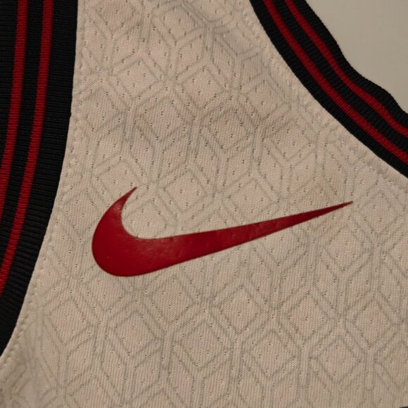 Chicago Bulls 2022/23 City Edition Zach Lavine Nike Swingman Jersey NBA Size 48 - Picture 8 of 15